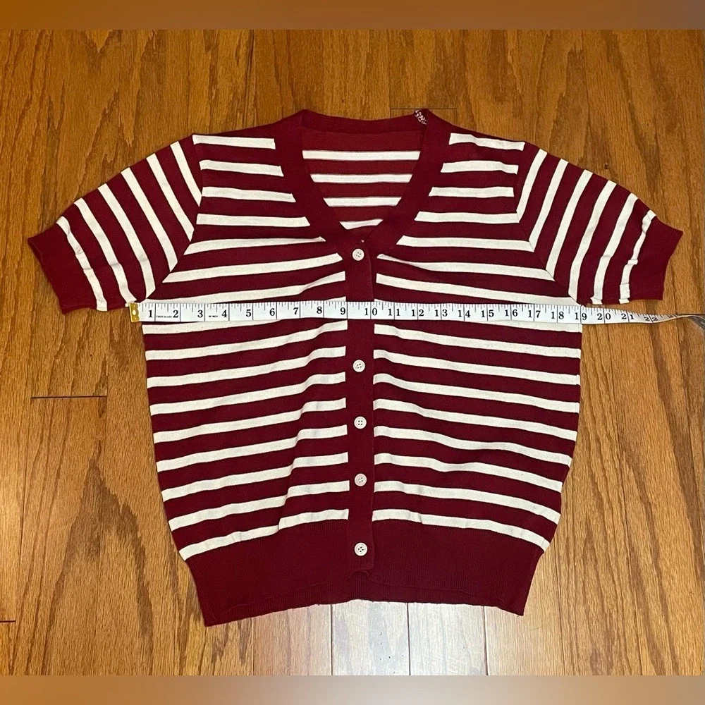 SHEIN Burgundy Striped Short Sleeve V-Neck‎ Button Front Knit Cardigan Sweater